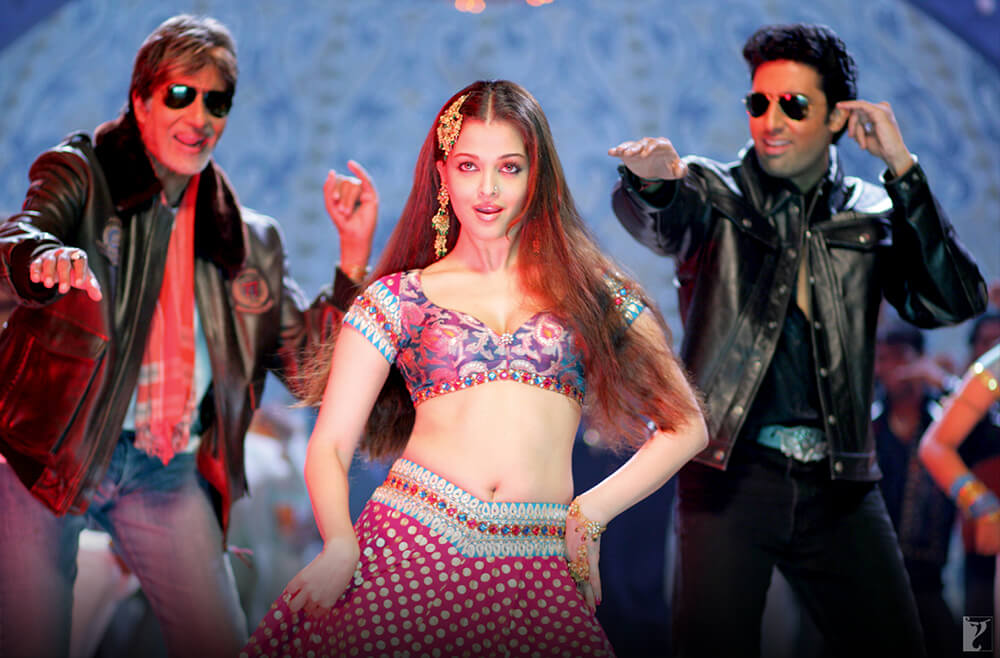 Amitabh Bachchan, Aishwarya Rai Bachchan & Abhishek Bachchan in Bunty aur Babli Amitabh Bachchan, Aishwarya Rai Bachchan & Abhishek Bachchan in Bunty aur Babli
