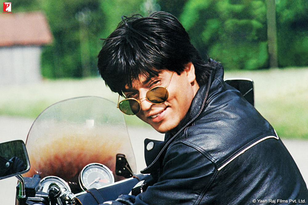 Image Gallery Of Dilwale Dulhania Le Jayenge Movie - Yash Image Gallery Of Dilwale Dulhania Le Jayenge Movie - Yash