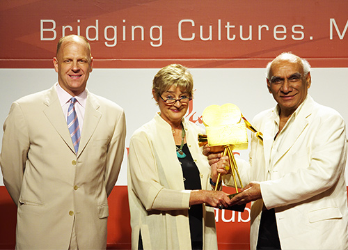 Yash Chopra Honoured At The Second Dubai International Film Festival